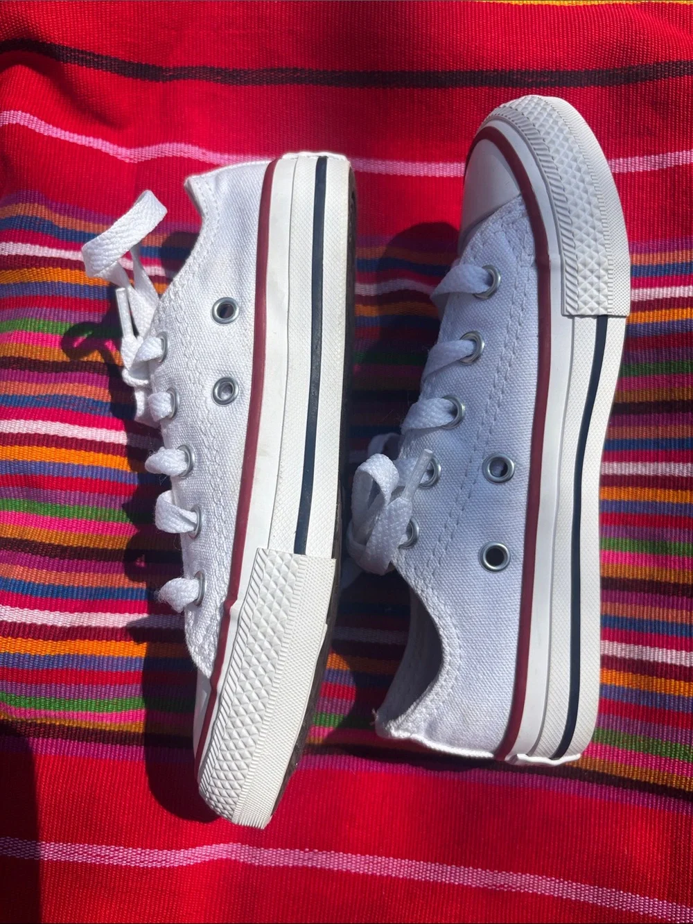 Converse White Low-Top Kids Sneakers with Red Trim